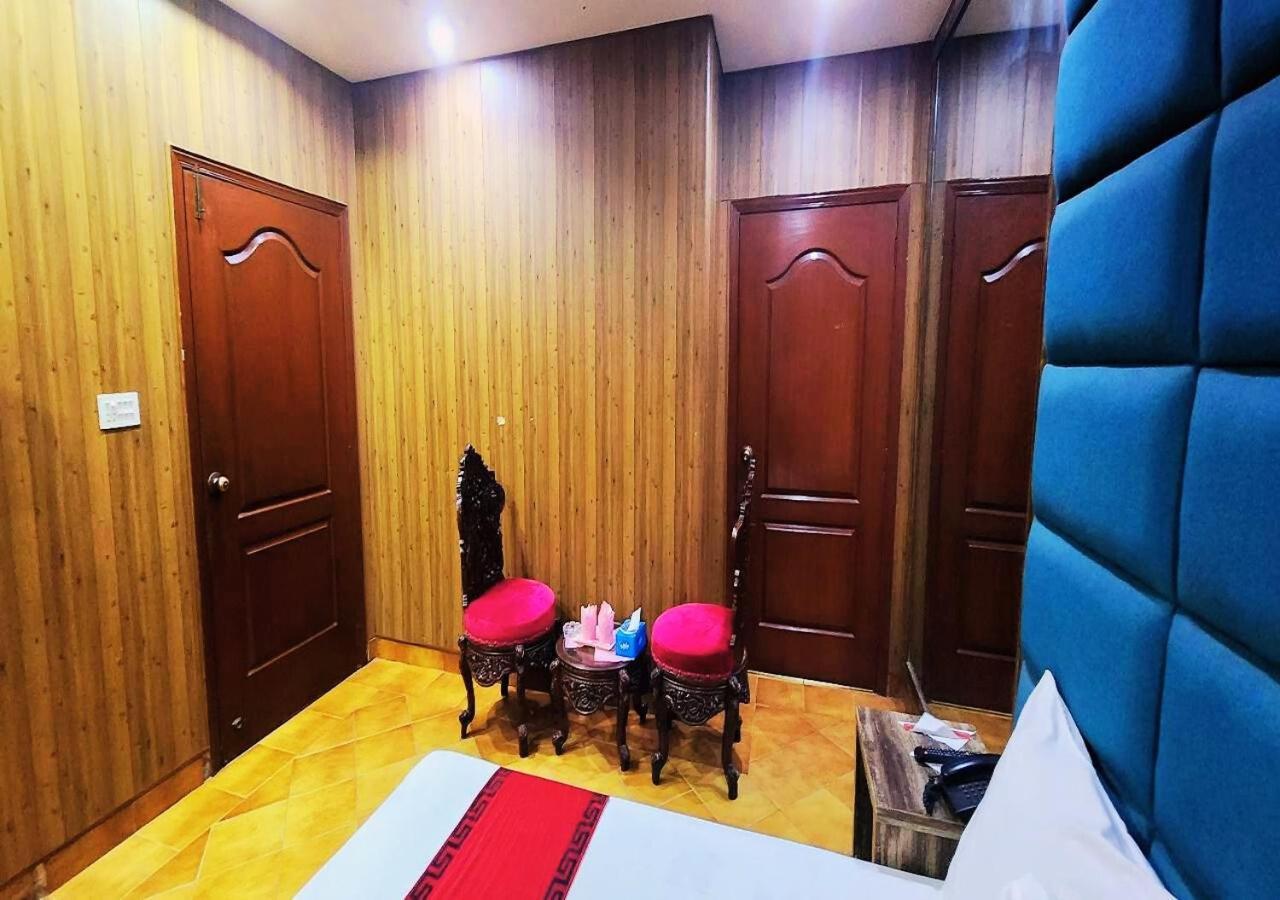 Sapphire Inn Motel Лахор Екстер'єр фото